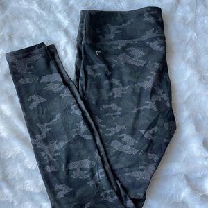 Fabletics camo leggings M - new